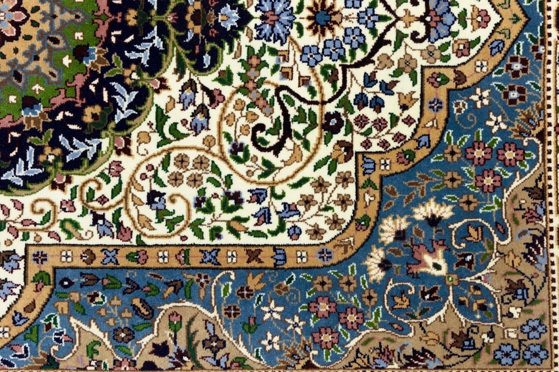 Cream & Navy Floral 6X8 Kirman Oriental Rug - 12