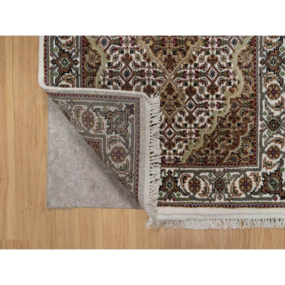 White Tabriz Mahi with Fish Design Hand Knotted Pure Wool Runner Rug - 3