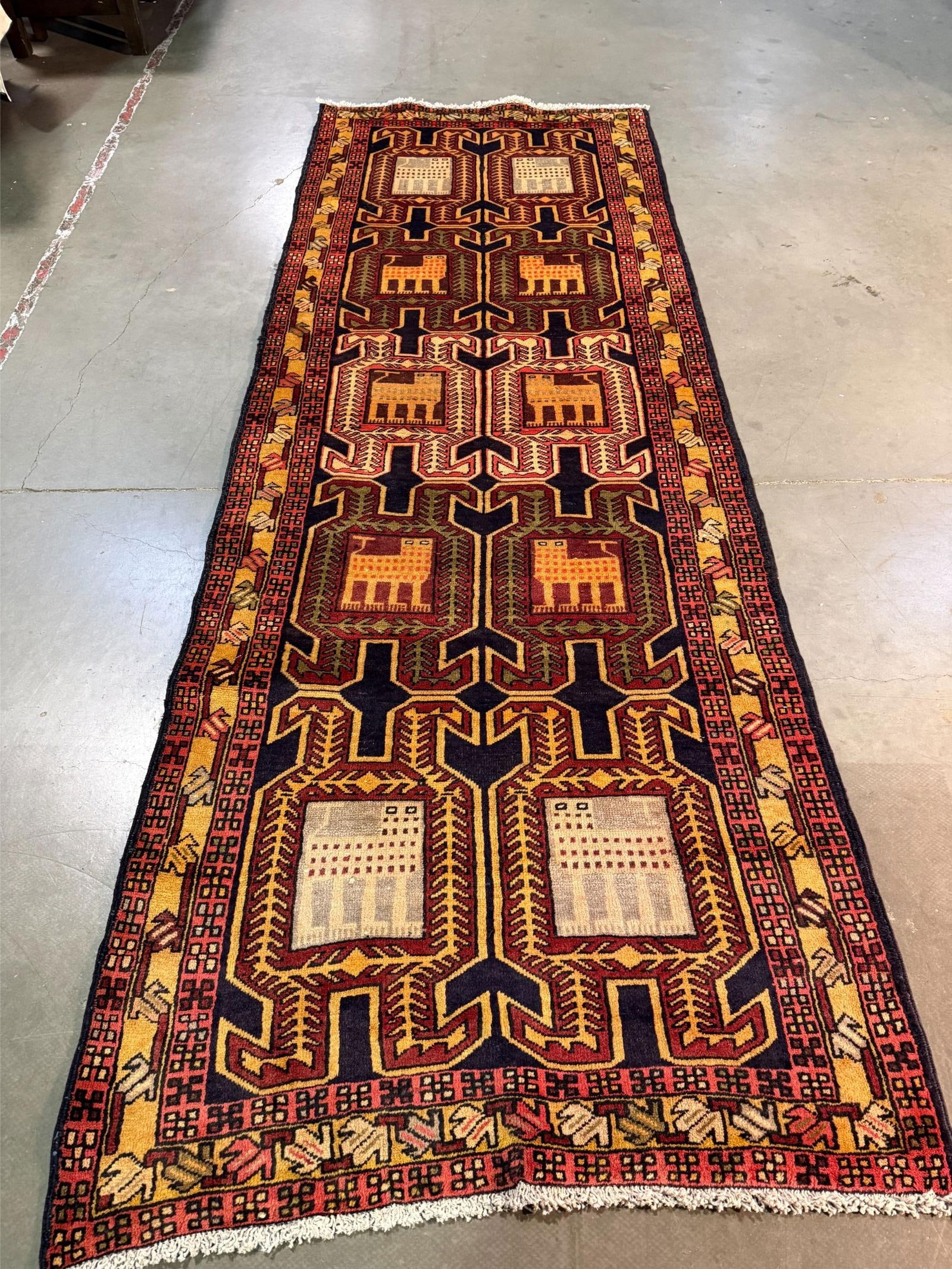 Stunning Persian Hamedan Rug 3.6x9.7 (1 of 10)