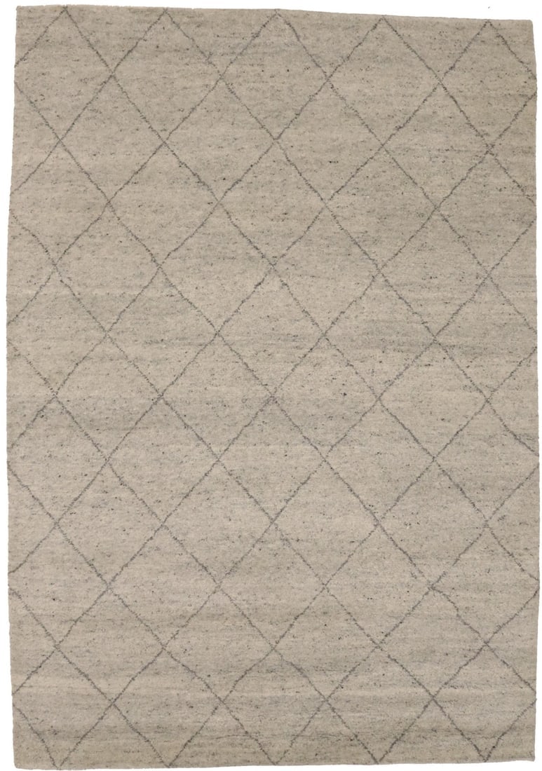 Cream Geometric Modern 6X9 Moroccan Style Oriental Rug: Title: Cream Geometric Modern 6X9 Moroccan Style Oriental RugDescription:Hand Knotted 6X9 cream Oriental rug made with natural dyes (fine wool pile and cotton foundation), superior knot count, and