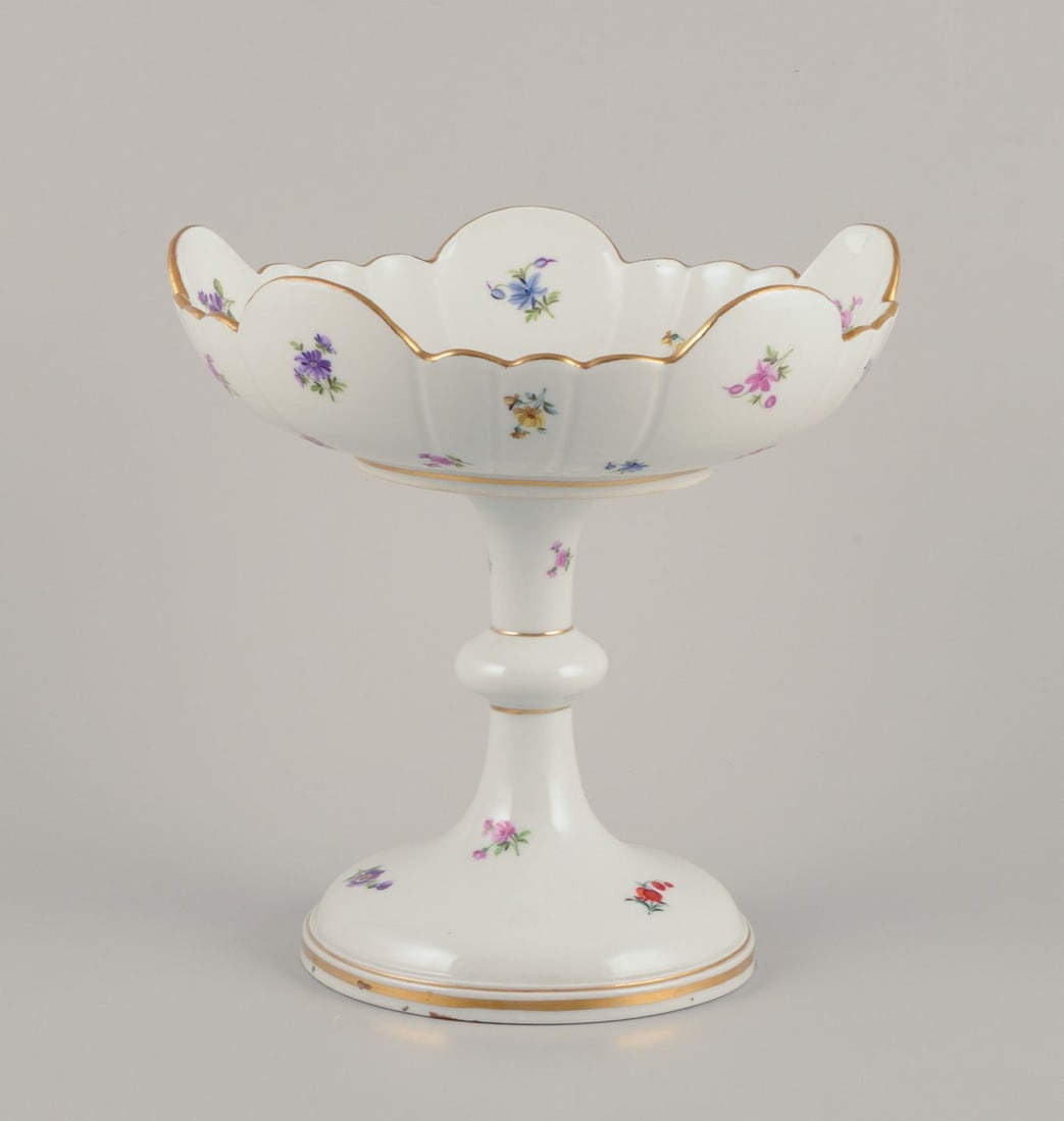 Meissen, Germany. Large porcelain centerpiece with polychrome floral motifs. Approx. from 1900.: Title: Meissen, Germany. Large porcelain centerpiece with polychrome floral motifs. Approx. from 1900. Description: Meissen, Germany. Large porcelain centerpiece. Hand-painted with polychrome floral m
