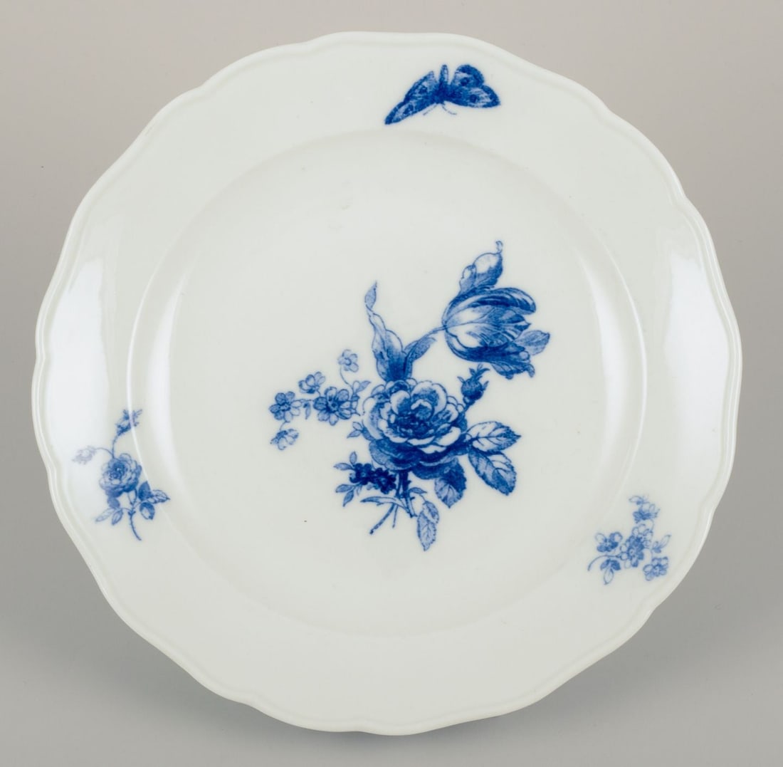 Meissen, Germany. Six dinner plates in porcelain. Approx. 1920s/30s - 4