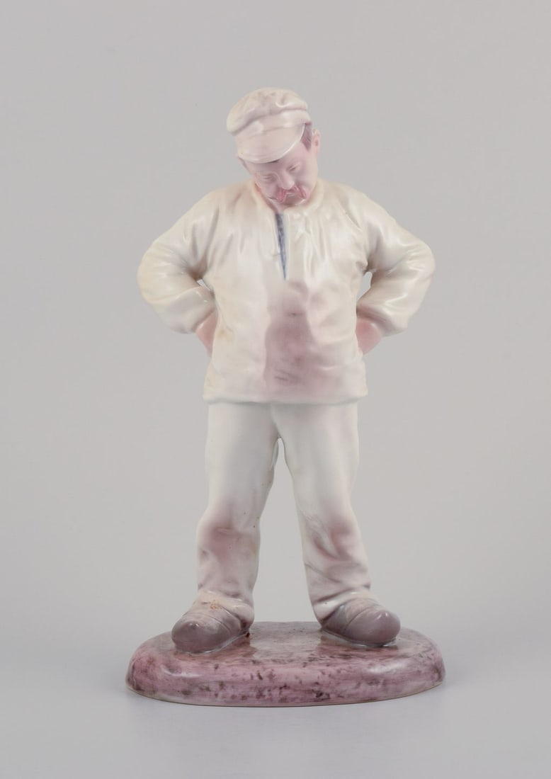 Bing & Grondahl, porcelain figurine of a bricklayer. 1920s/30s (1 of 8)
