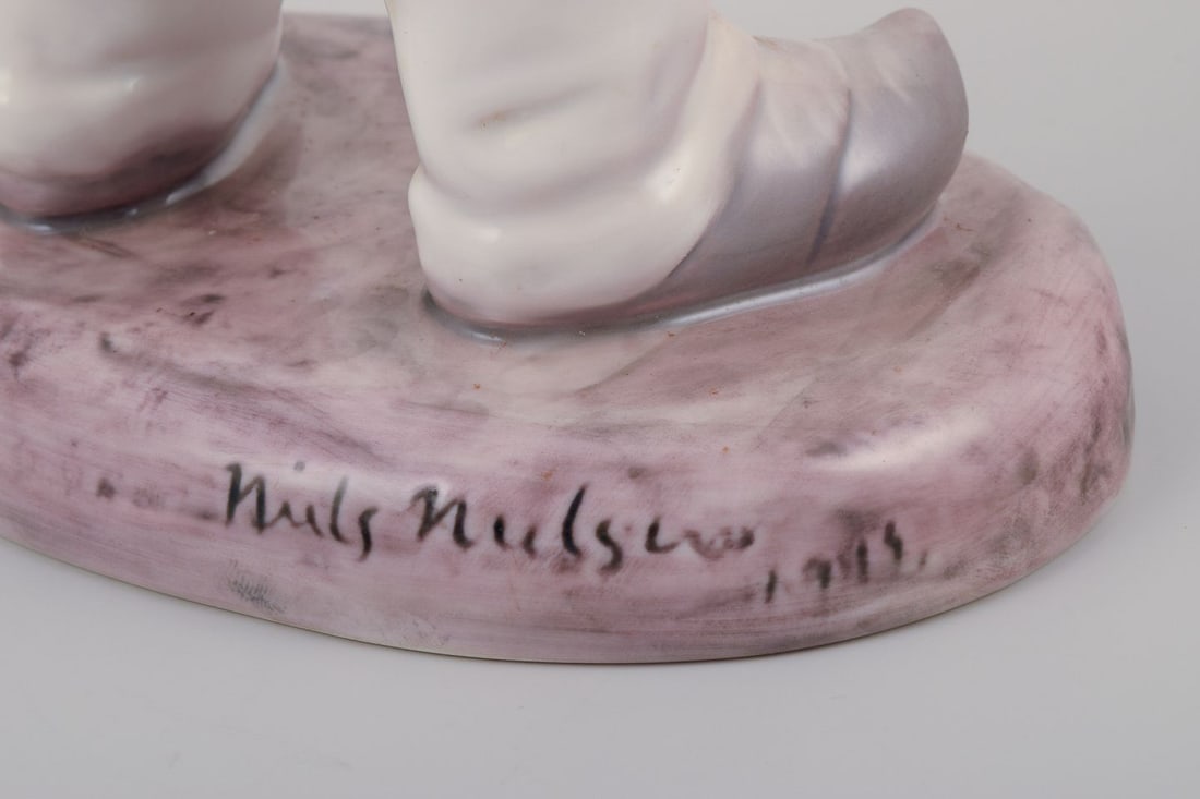 Bing & Grondahl, porcelain figurine of a bricklayer. 1920s/30s - 7