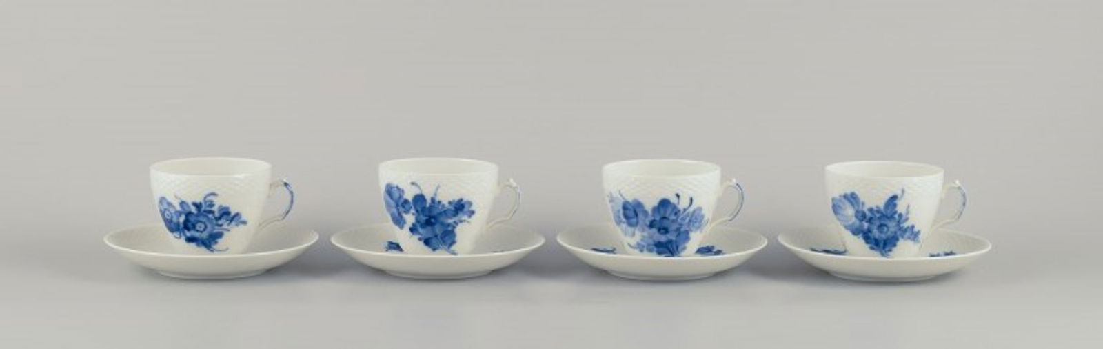 Royal Copenhagen, Blue Flower Braided. Four coffee cups with saucers in porcelain. (1 of 8)