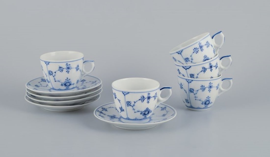 Royal Copenhagen Blue Fluted Plain. Five coffee cups with saucers in porcelain. (1 of 8)
