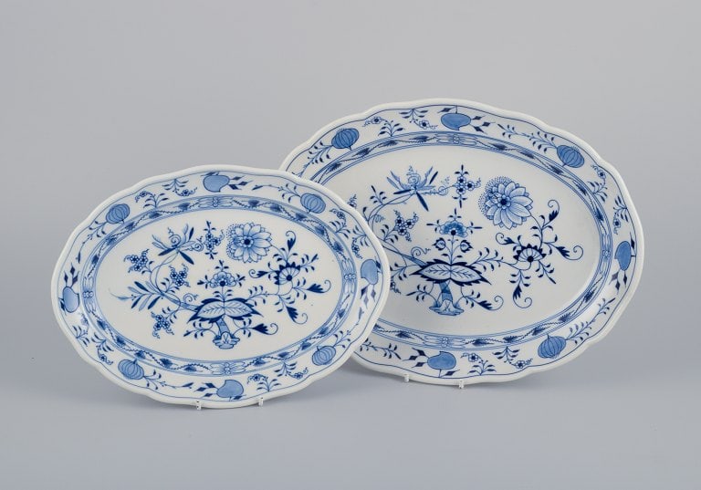 Meissen, Germany, two oval Blue Onion serving platters. Hand-decorated with blue flowers.: Title: Meissen, Germany, two oval Blue Onion serving platters. Hand-decorated with blue flowers. Description: Meissen, Germany, two oval Blue Onion serving platters. Hand-decorated with blue flowers.