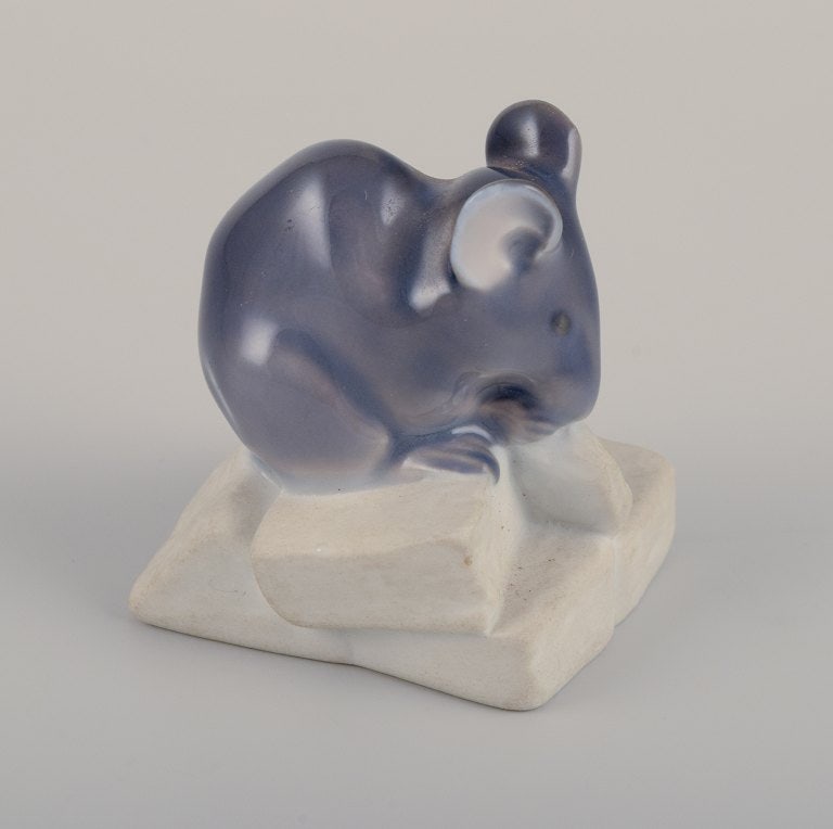 Royal Copenhagen porcelain figurine of a mouse. - 3
