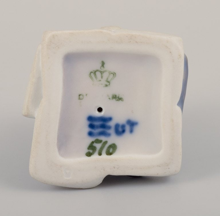 Royal Copenhagen porcelain figurine of a mouse. - 7