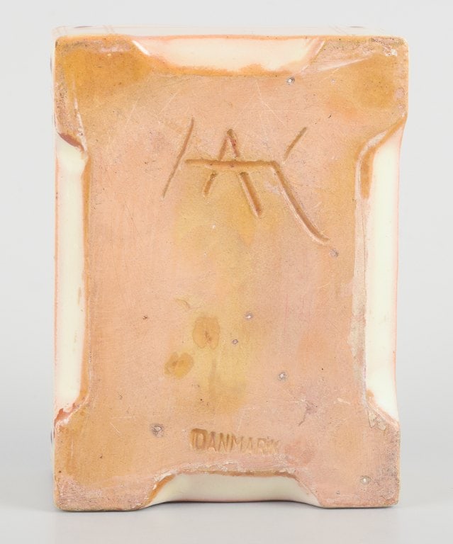 Kähler, a miniature vase and a lidded container. Hand-decorated. - 8