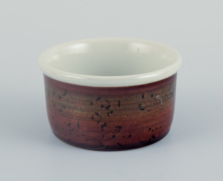 Stig Lindberg for Gustavsberg, COQ, two coffee cups with saucers, cream jug and sugar bowl. - 4