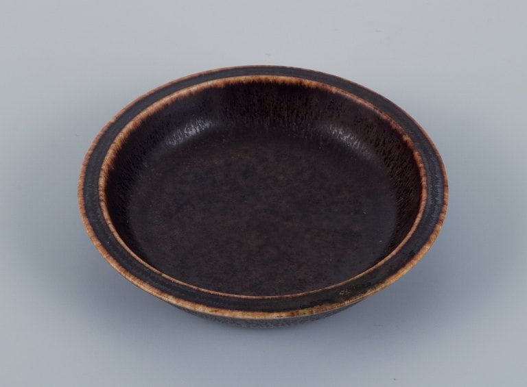 Eva Stæhr Nielsen for Saxbo, small ceramic bowl with glaze in brown tones.: Title: Eva Stæhr Nielsen for Saxbo, small ceramic bowl with glaze in brown tones. Description: Eva Stæhr Nielsen for Saxbo, small ceramic bowl with glaze in brown tones. Mid 20th century. 