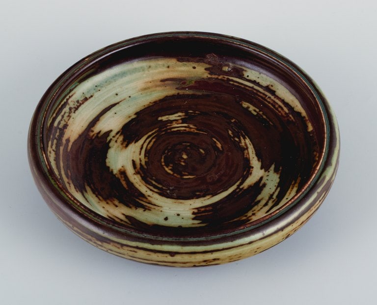 Carl Halier (1873-1948) for Royal Copenhagen, bowl in stoneware with sung glaze. (1 of 5)