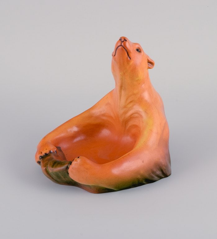 Ipsens, Denmark. Art nouveau bowl in hand-painted ceramic with a polar bear. (1 of 6)