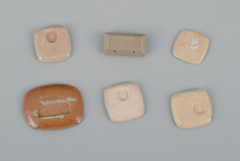 Ole Bjørn Krüger (1922-2007), Danish sculptor and ceramicist. Six unique brooches in - 8