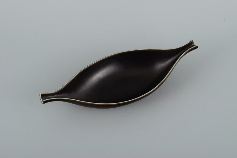 Stig Lindberg for Gustavsberg. "Pungo" ceramic bowl in black glaze. - 2