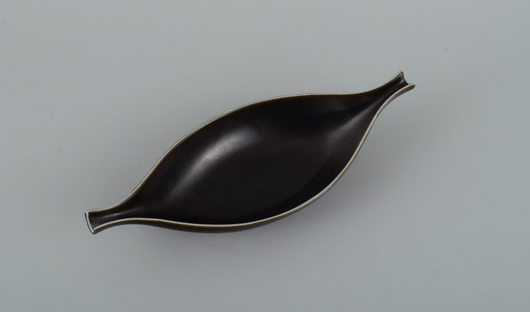 Stig Lindberg for Gustavsberg. "Pungo" ceramic bowl in black glaze. - 4