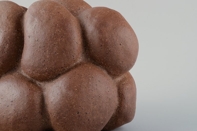 Christina Muff, Danish contemporary ceramicist (b. 1971). Golden brown unglazed stoneware clay - 6