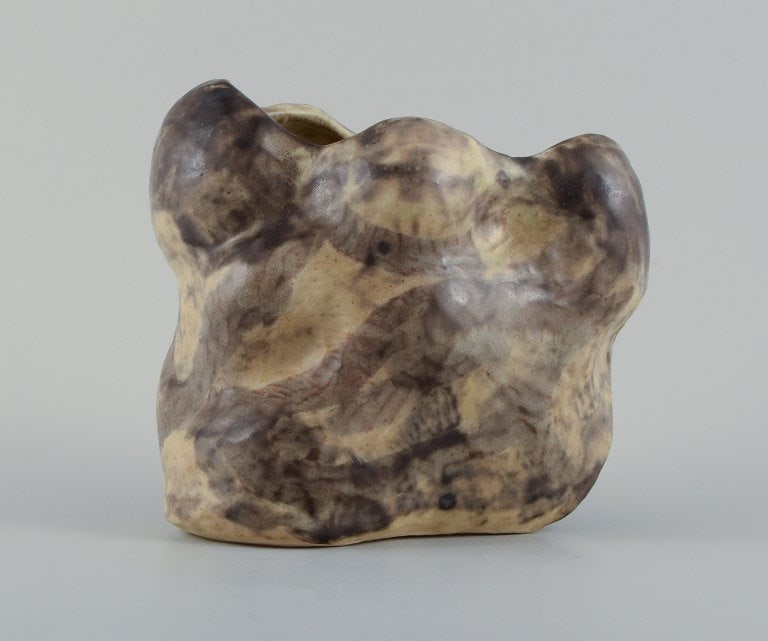 Christina Muff, Danish contemporary ceramicist (b. 1971). Unique stoneware vase with cream/black - 2