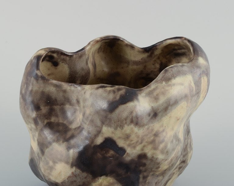 Christina Muff, Danish contemporary ceramicist (b. 1971). Unique stoneware vase with cream/black - 5