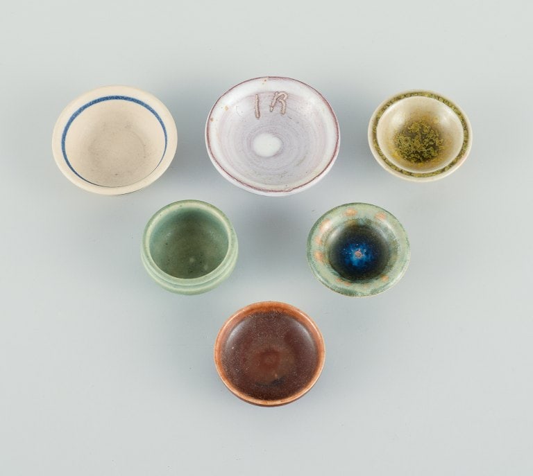 Swedish studio potters, six miniature bowls. Late 1900s. (1 of 7)