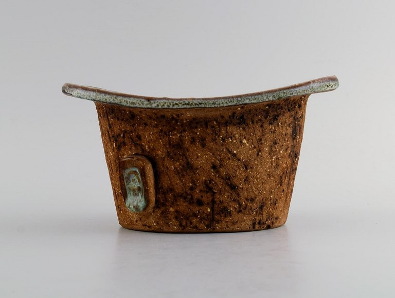 Curt M. Addin (1931-2007) for Glumslöv. Freeform vase in partially glazed stoneware. Beautiful (1 of 5)