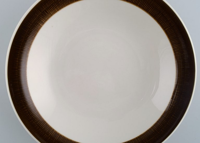 Hertha Bengtson (1917-1993) for Rörstrand. Four Koka deep plates in glazed stoneware. 1960s. - 3