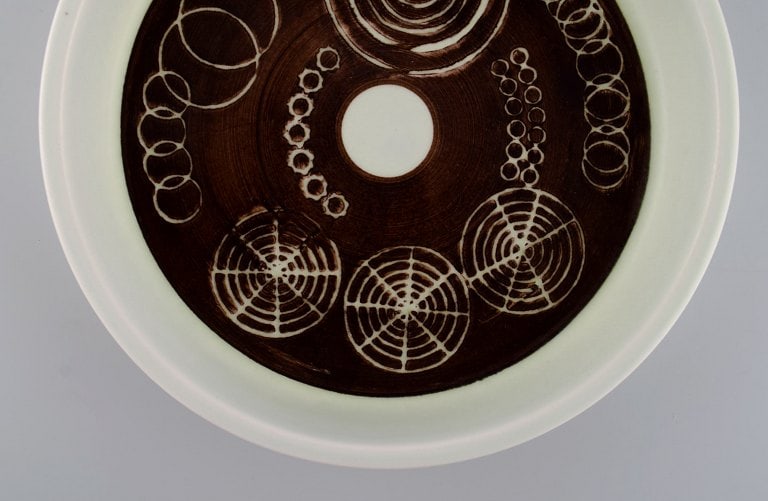 Olle Alberius for Rörstrand. Sarek dish / bowl in hand-painted and glazed ceramics with - 4