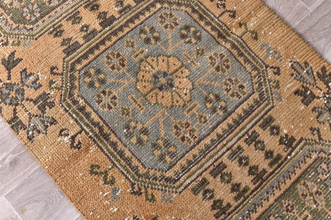 2'7'' x 9'2'' Handmade Vintage Wool Rug - 240848 - 4