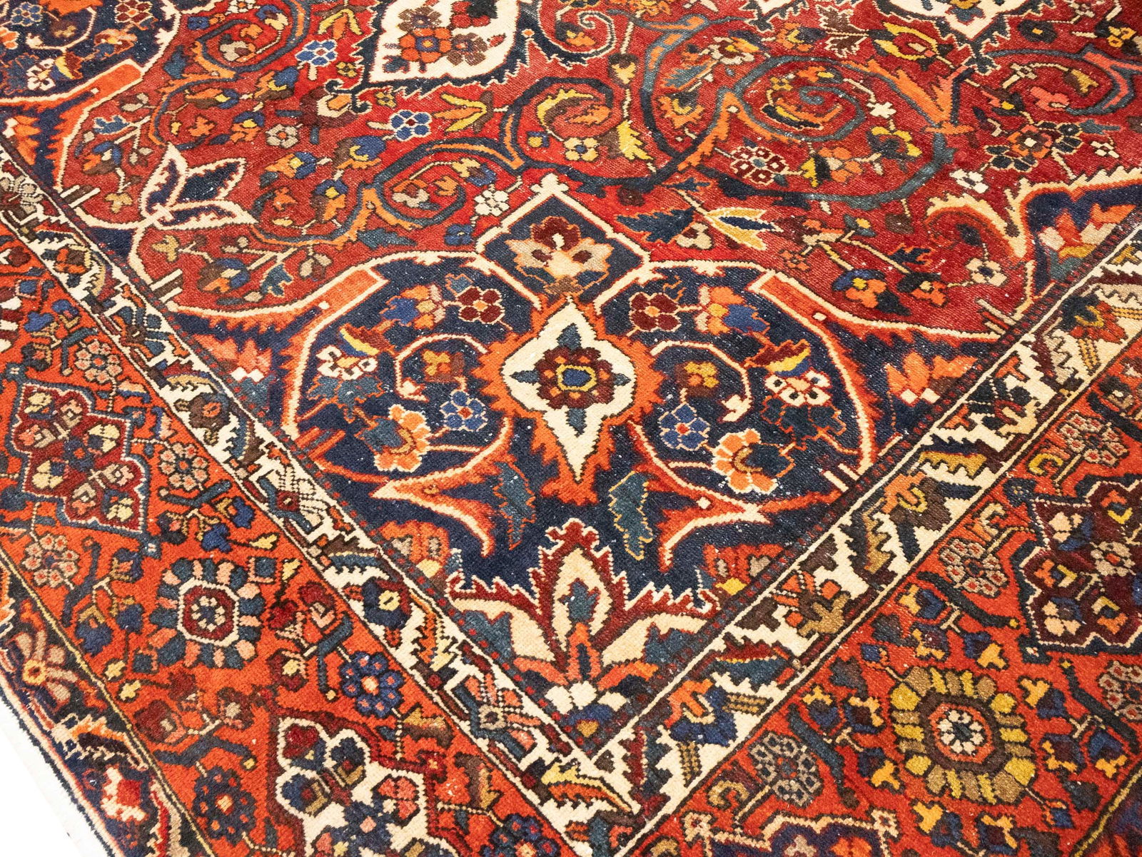 Vintage Red Floral 10X15 Bakhtiari Persian Rug - 11