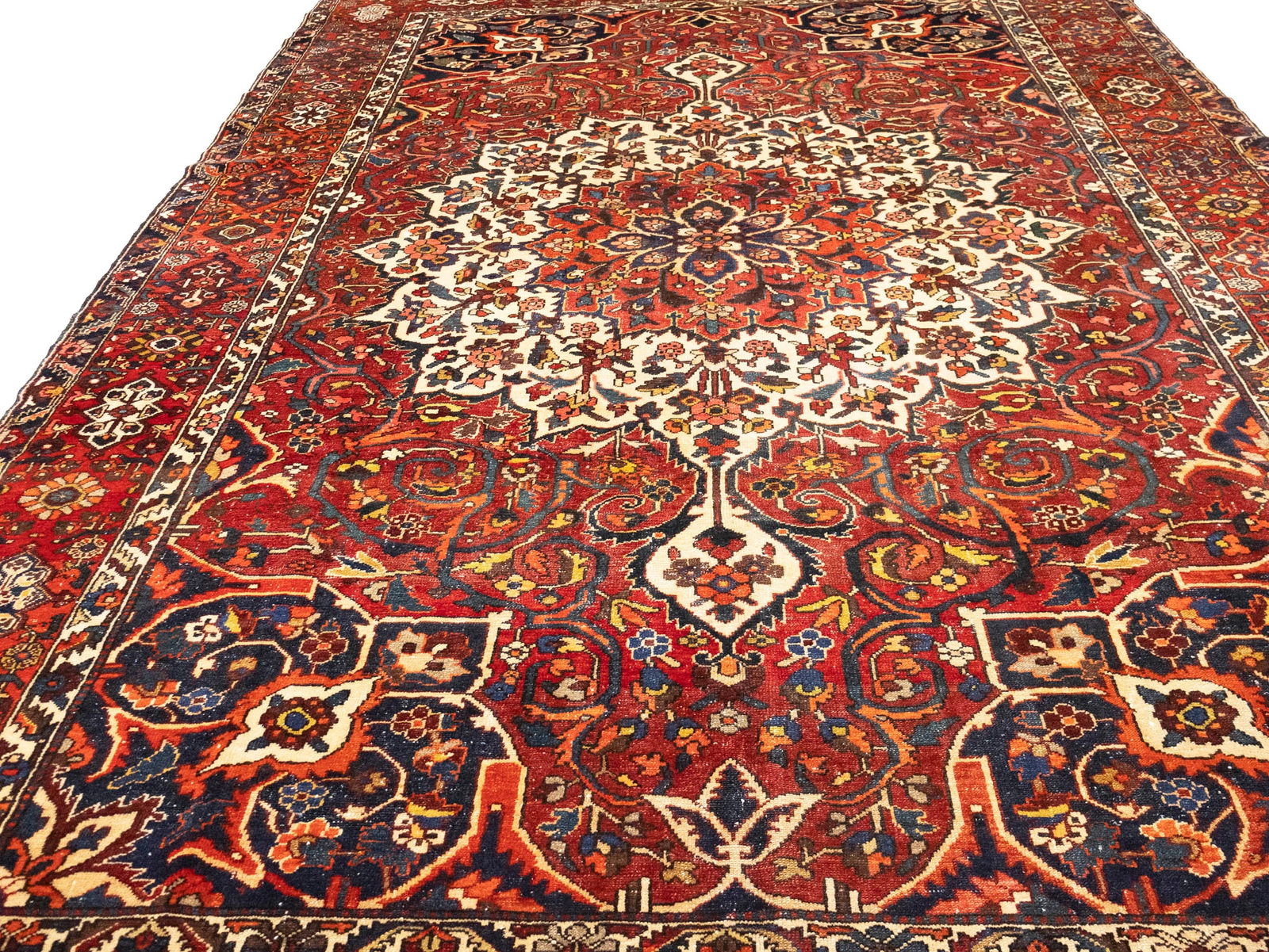 Vintage Red Floral 10X15 Bakhtiari Persian Rug - 5