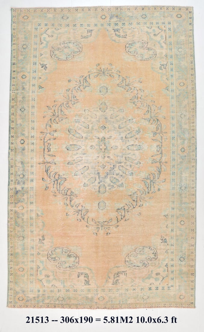 6'2'' x 10'0'' Handmade Vintage Wool Rug - 21513: Title: 6'2'' x 10'0'' Handmade Vintage Wool Rug - 21513 Description:6'2'' x 10'0'' Handmade Vintage Wool Rug - 21513 Origin:Turkiye Date/Period:1960-90 Materials:Wool,Cotton Dimension:6'2''x10'0'' ft,