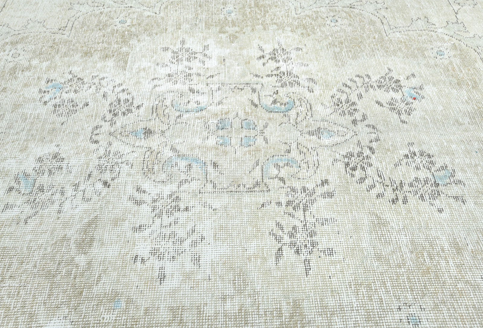 Muted Beige Antique Floral Traditional 6X9 Distressed Vintage Oriental Rug - 5