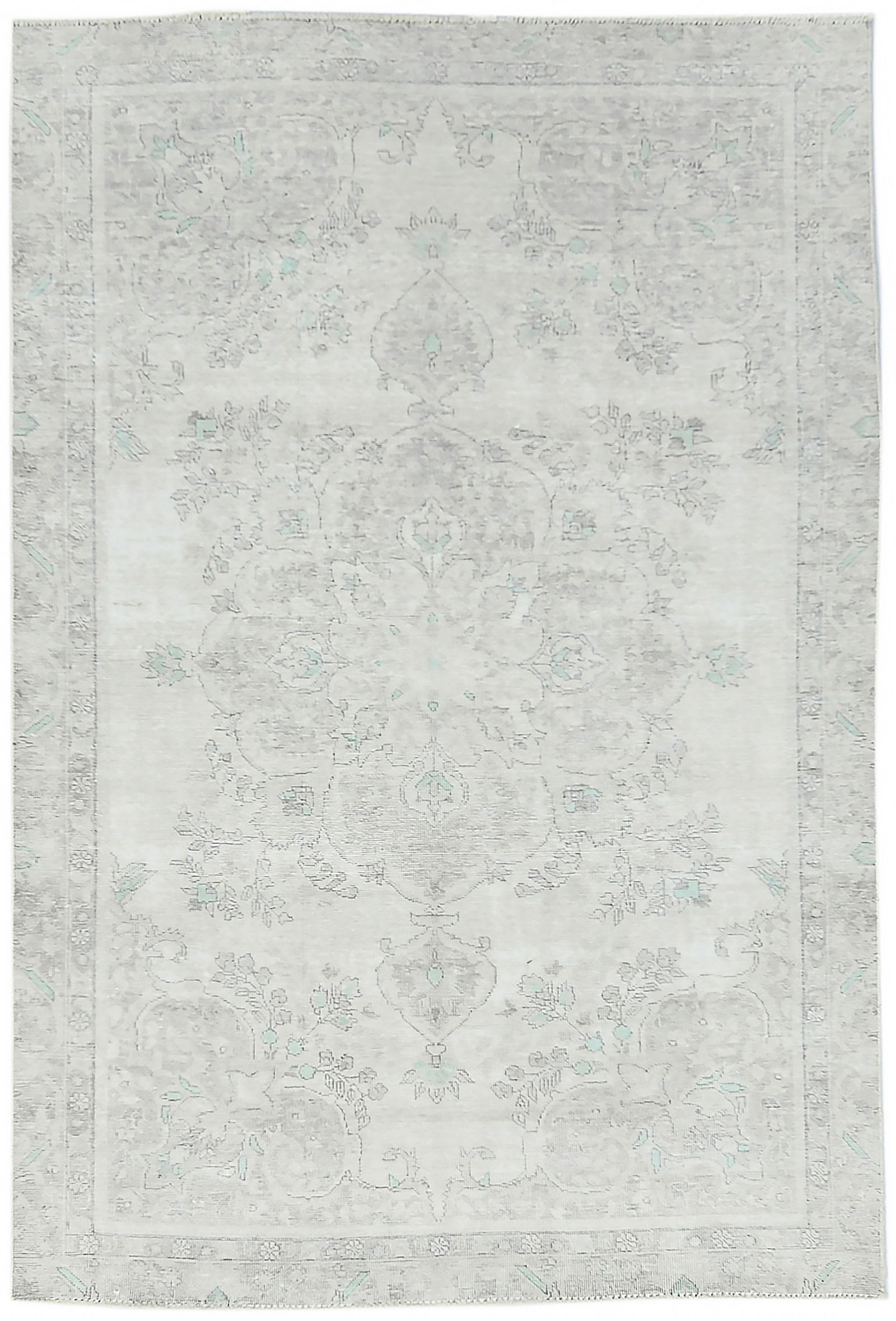Antique Floral Traditional 6X9 Distressed Vintage Oriental Rug: Title: Antique Floral Traditional 6X9 Distressed Vintage Oriental Rug Description:Hand Knotted oriental 6X9 Beige rug made with vegetable dyes (fine wool pile