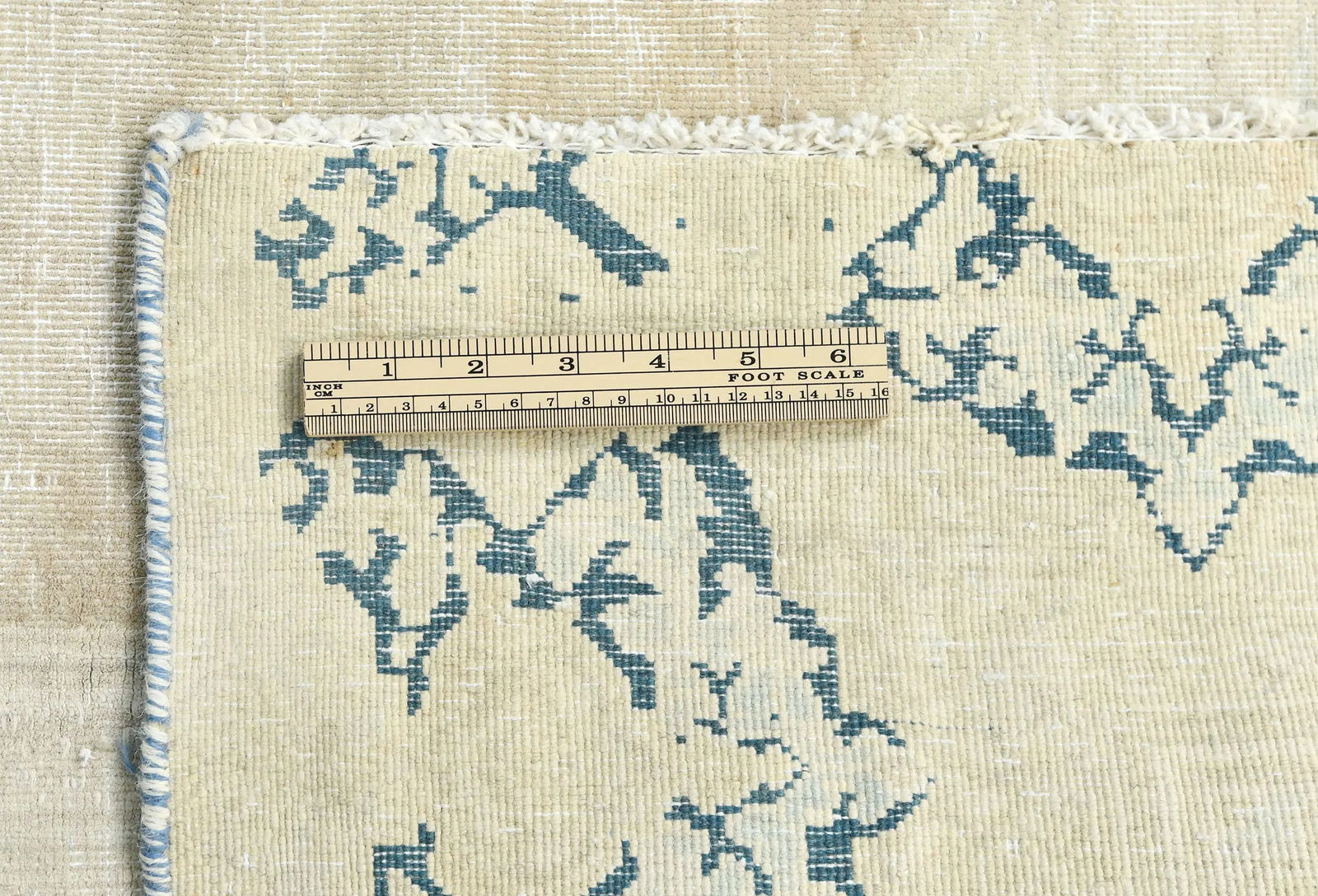 Muted Beige Floral 6X8 Distressed Vintage Oriental Rug - 11