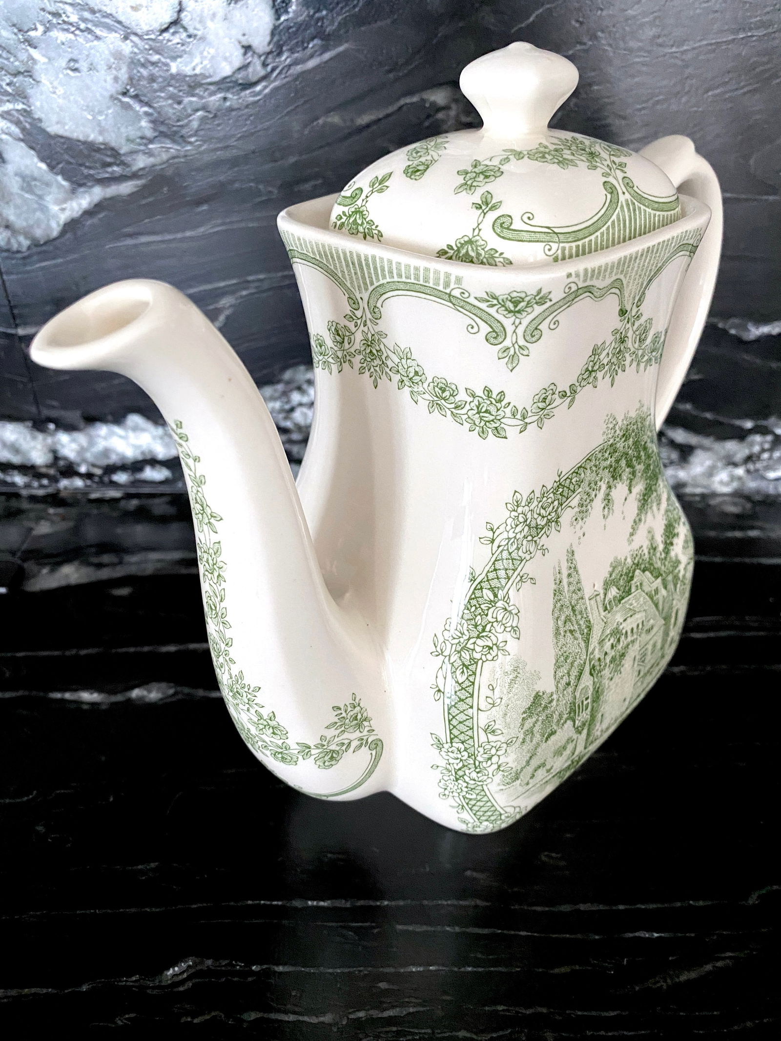 Antique Porcelain Tea pot - 4