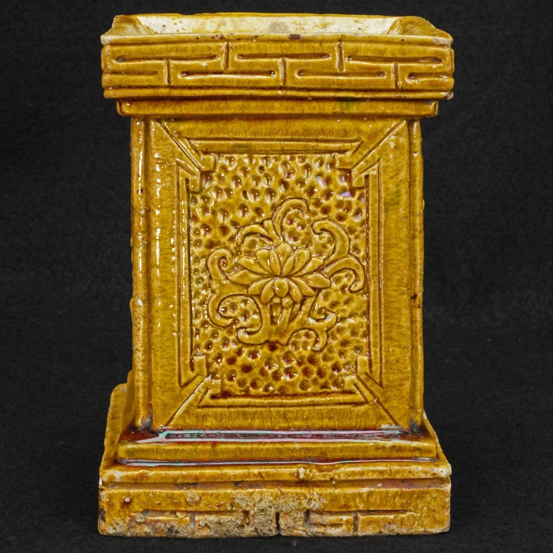 Qing/Republic Chinese Ceramic Altar Piece (1 of 10)