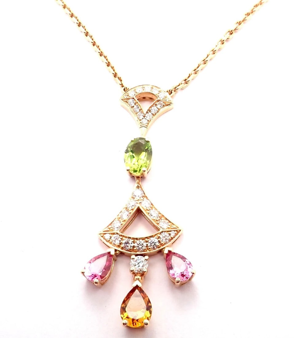 Authentic Bvlgari Bulgari Diva Dream 18k Rose Gold Diamond Peridot Necklace Cert: Authentic Bvlgari Bulgari Diva Dream 18k Rose Gold Diamond Peridot Necklace Cert About This Piece: This necklace comes with Bulgari certificate of authenticity and Bulgari box. Metal: 18k Rose Gold Me