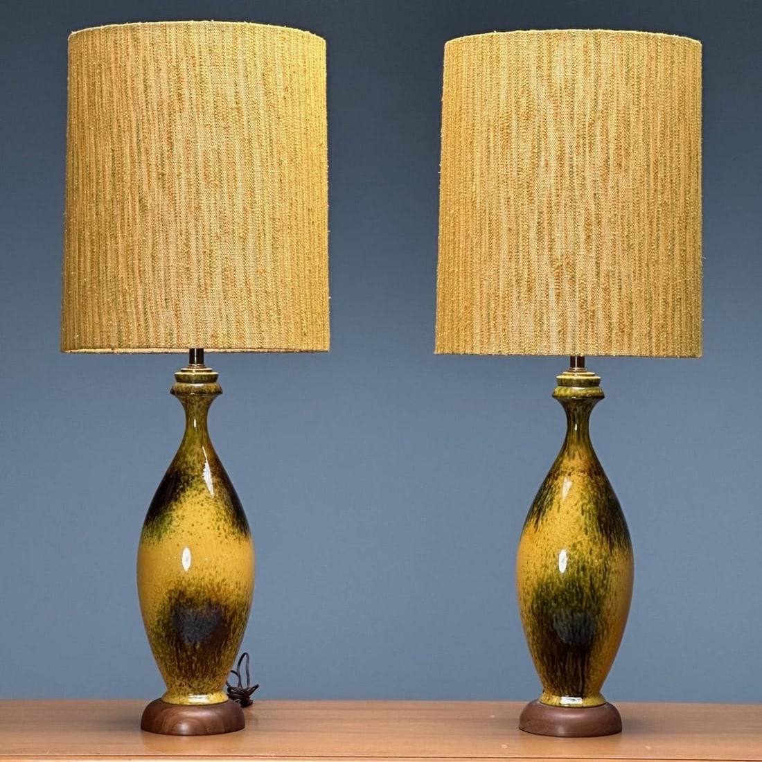American Mid-Century Modern, Large Table Lamps, Glazed Ceramic, Yellow, Fabric - 3