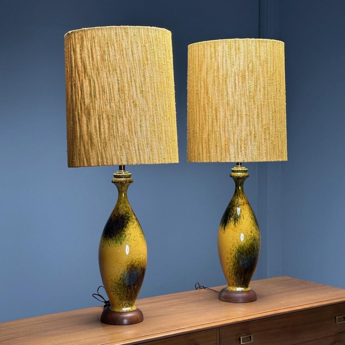 American Mid-Century Modern, Large Table Lamps, Glazed Ceramic, Yellow, Fabric - 5