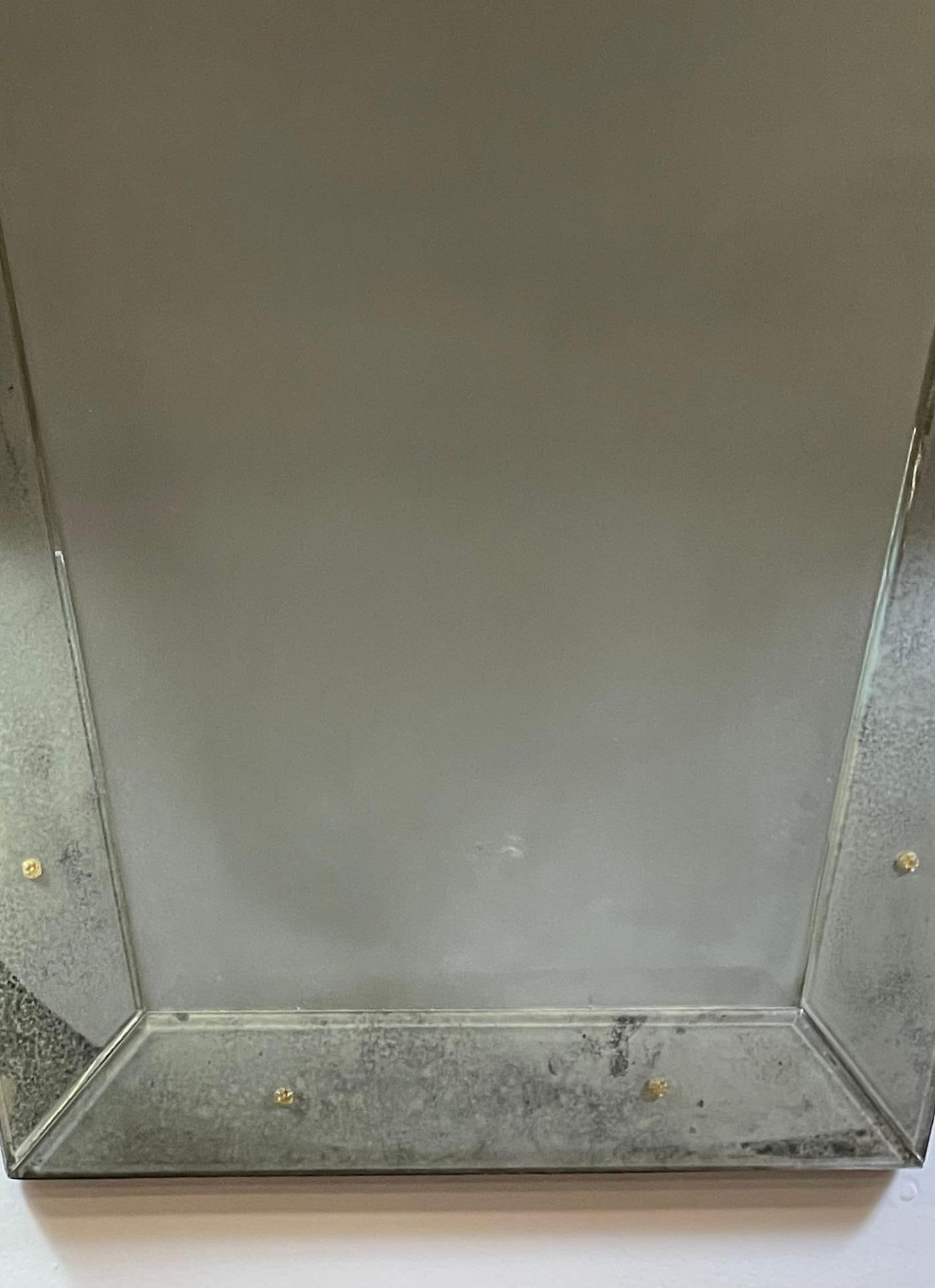 Venetian 'Key Hole' Shaped Beveled Glass Mirror, Hollywood Regency Style - 7