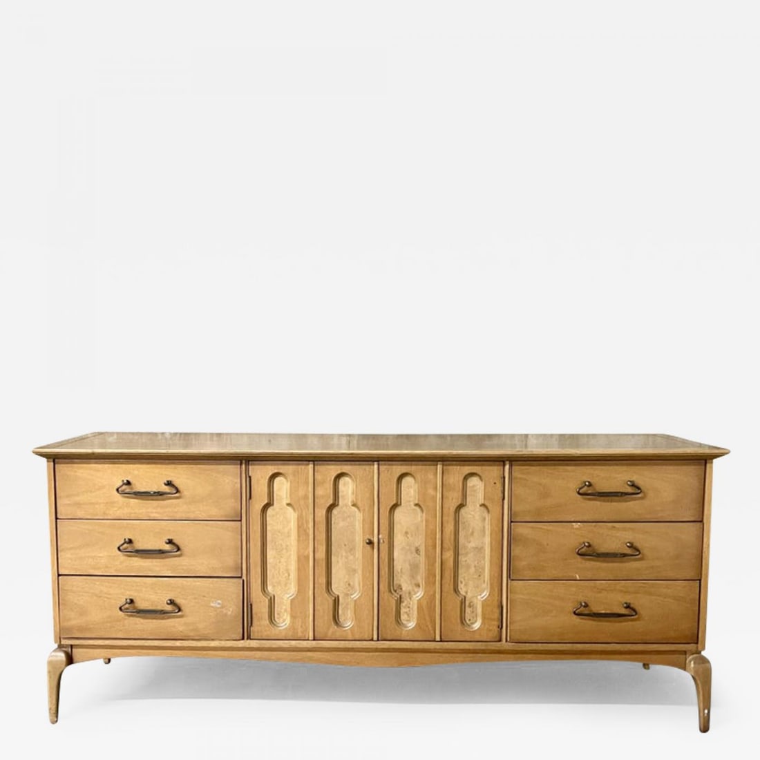 Mid-Century Modern Dresser, Sideboard by United Furniture Company (1 of 12)
