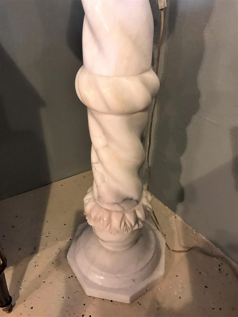 Fine Neoclassical Alabaster Figure of a Water Maiden Lighted on a Pedestal - 10