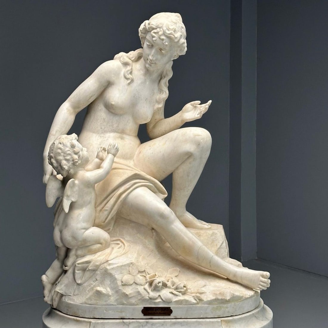 Jean-Marie Boucher, Venus and Cupid Marble Statue, White Marble, Romantic, 1910 - 5