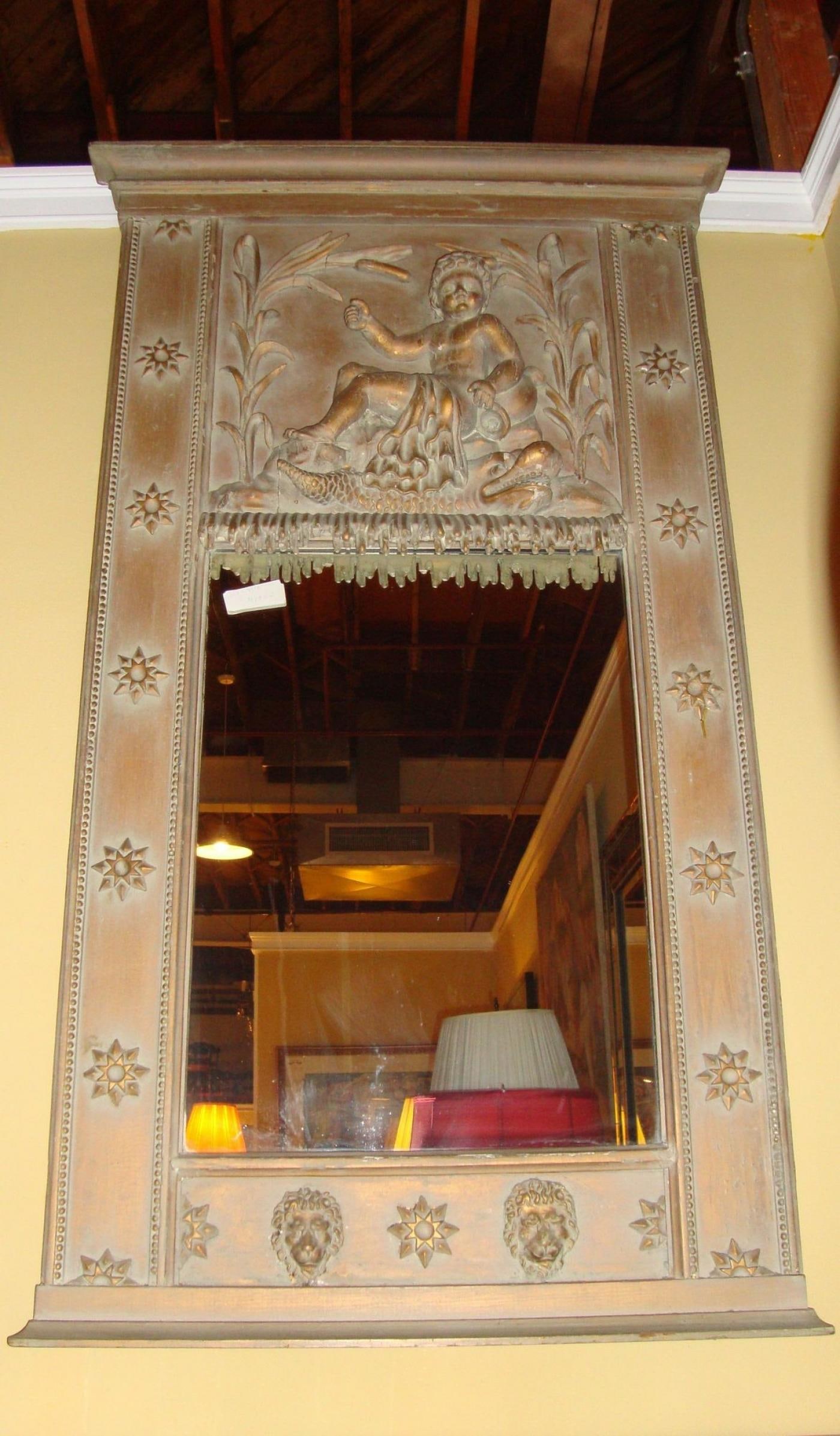 Swedish Style Wall Console Mirror Depicting a Cherub - 7