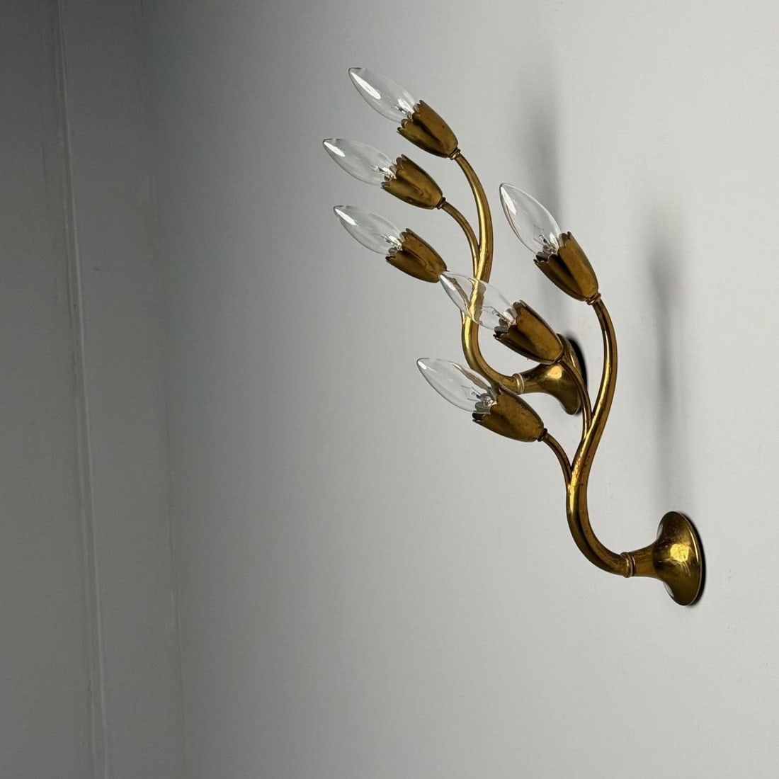Gio Ponti Attr., Italian Mid-Century Modern, Wall Sconces, Brass, Flower Shape - 8