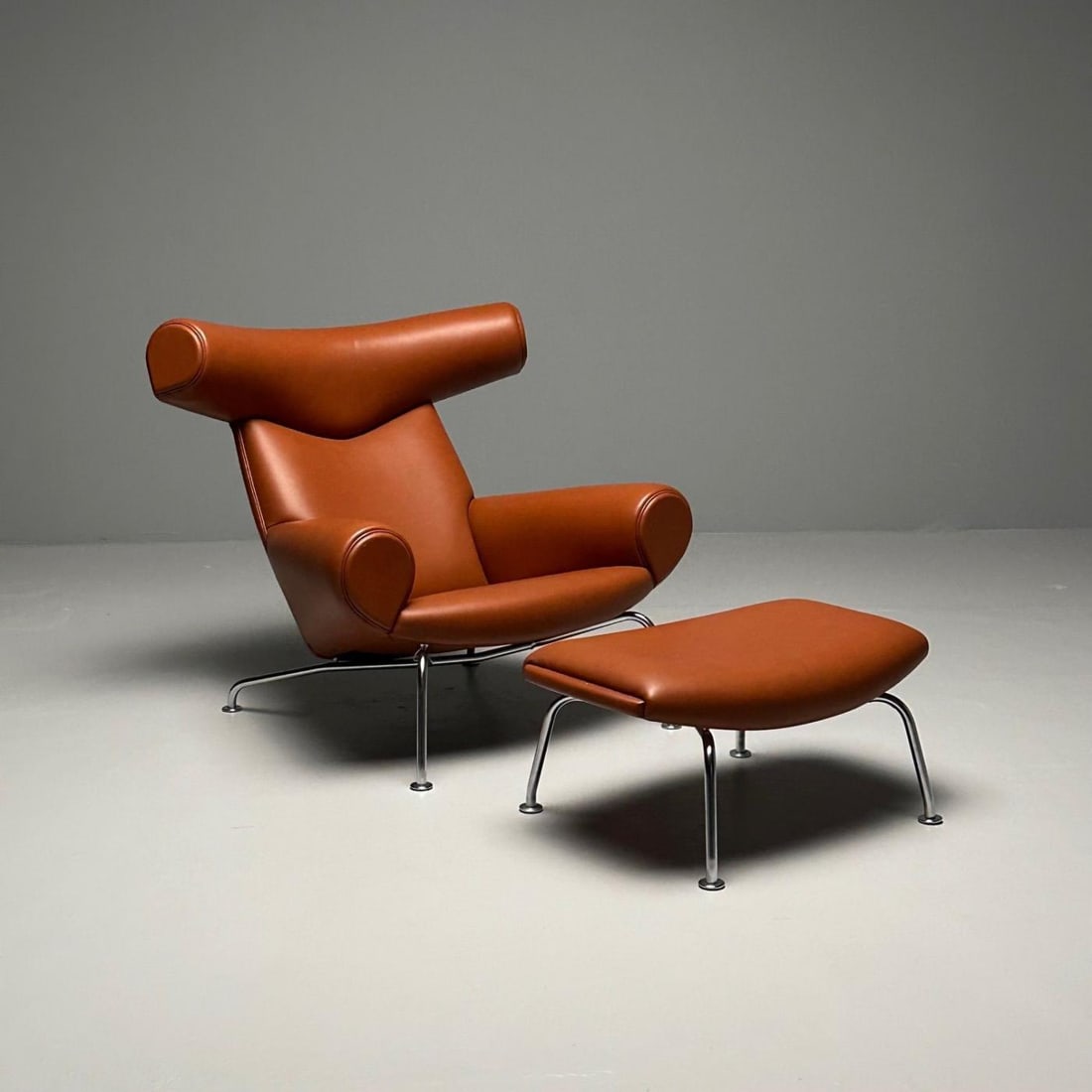 Danish Mid-Century Modern Ox Lounge Chair and Ottoman by Hans Wegner, Jørgensen - 4