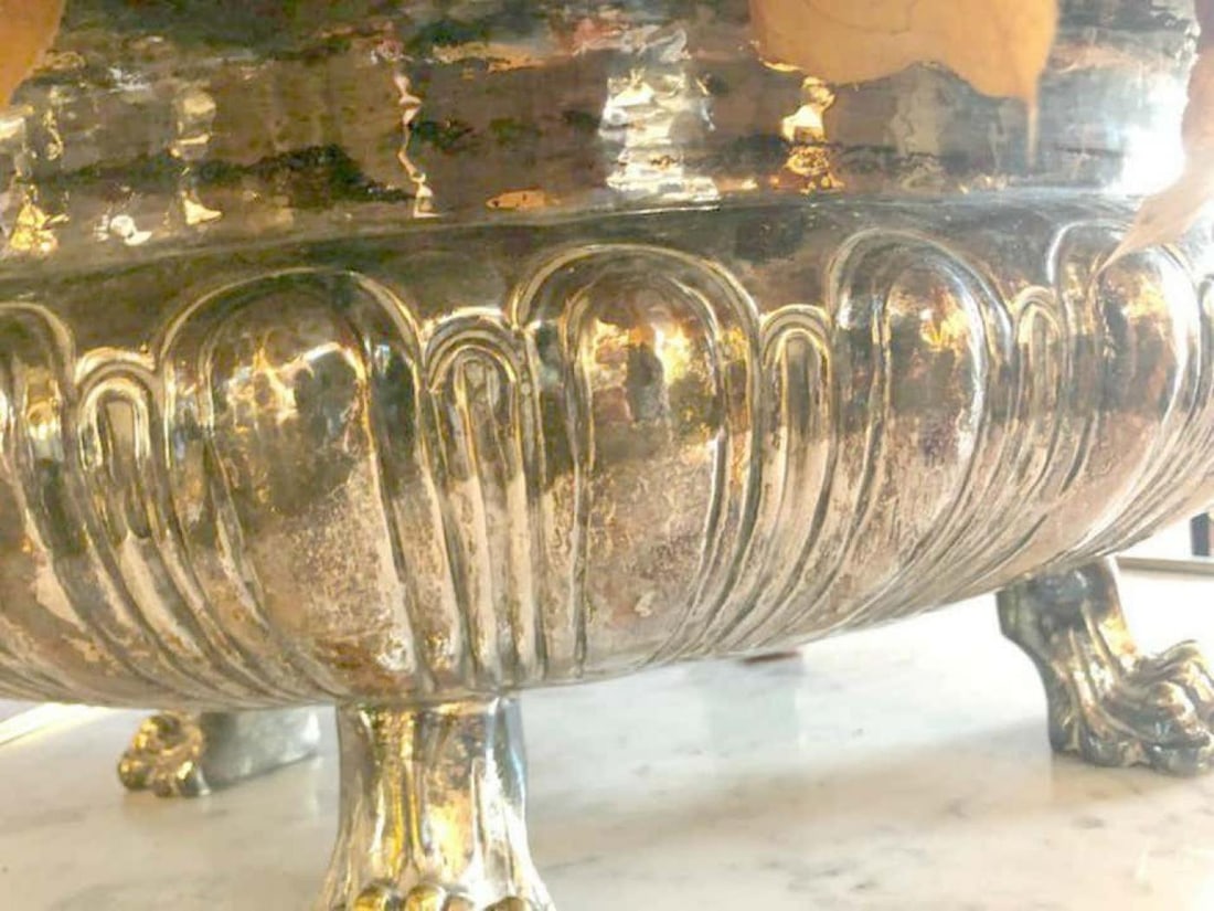 Palatial Silver Plated Claw Footed Centrepiece in Custom Form Antique Bowl - 3
