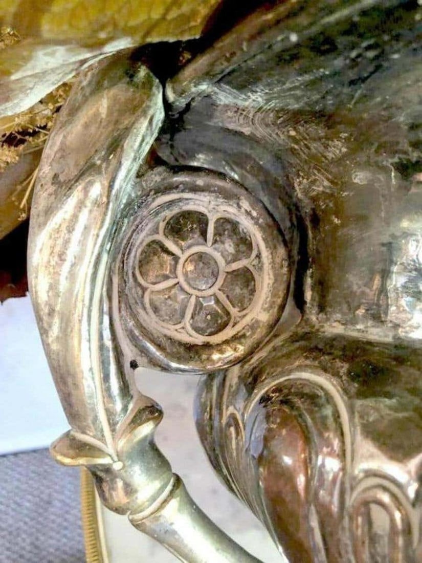 Palatial Silver Plated Claw Footed Centrepiece in Custom Form Antique Bowl - 7