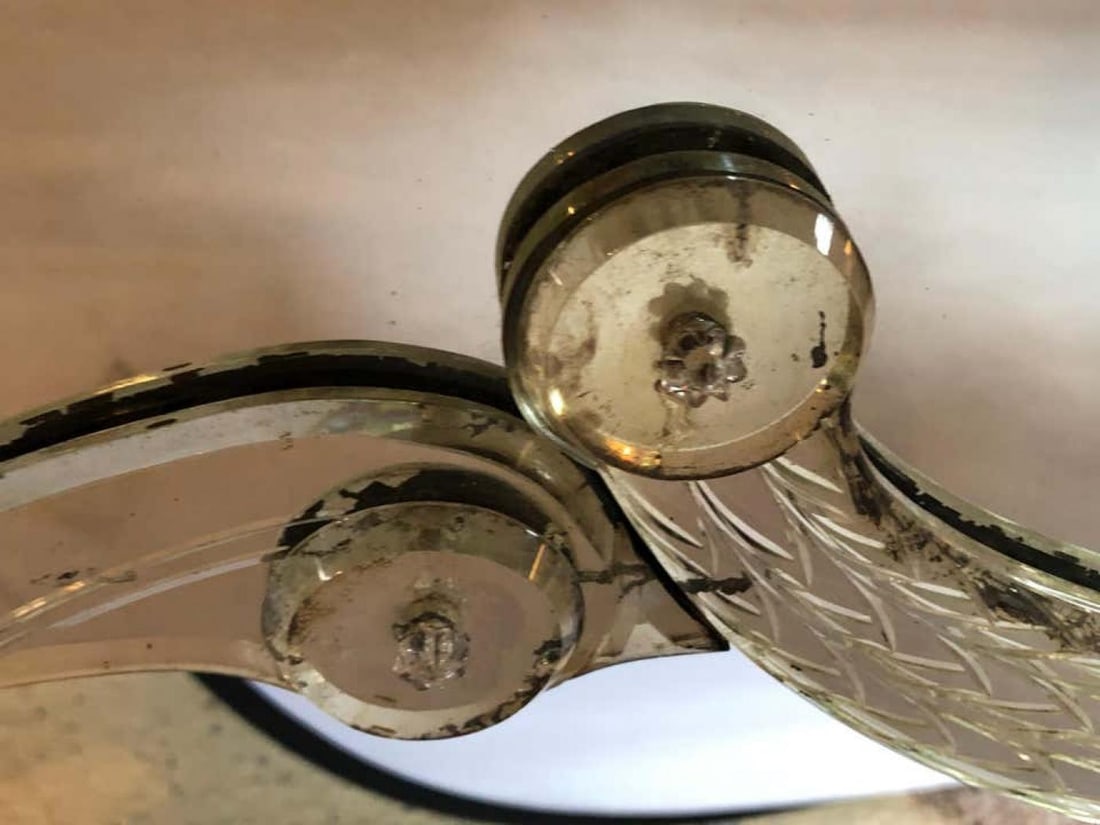 Hollywood Regency Mirrored Console with Applied Decoration and Cabriolet Legs - 3